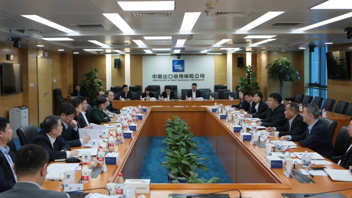 中國信保王浩董事長(zhǎng)與進(jìn)出口銀行黨委書記陳懷宇舉行會(huì)談